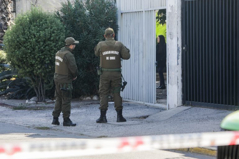 Sujetos usaban peluca para cometer delitos: Carabineros los detuvo en Cerro Navia