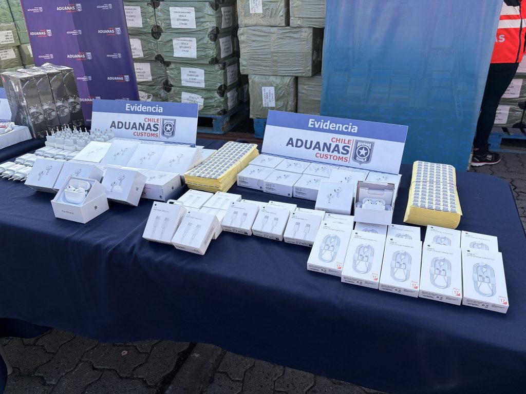 Aduanas incauta millonario contrabando tecnológico en el puerto de San Antonio