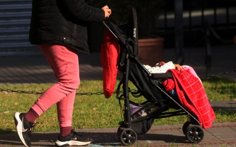 Natalidad en Chile cae 46,9% en 32 años: Experta advierte que “la cifra va a empeorar”
