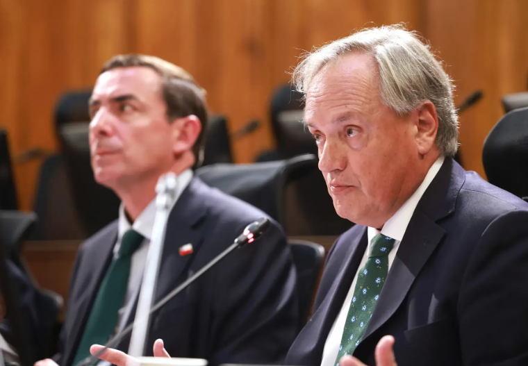 Nominación a la Corte Suprema: Dinko Franulic obtiene apoyo unánime en comisión del Senado