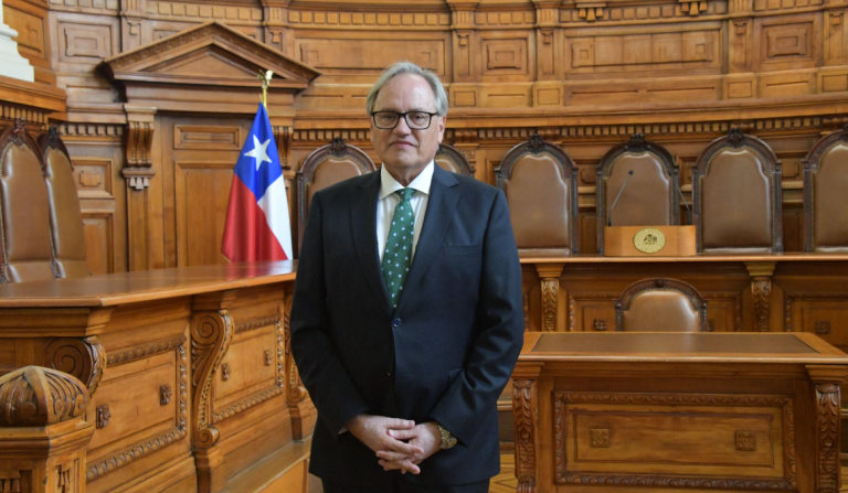 Senado ratifica nombramiento de Dinko Franulic en la Corte Suprema: asume vacante de Sergio Muñoz