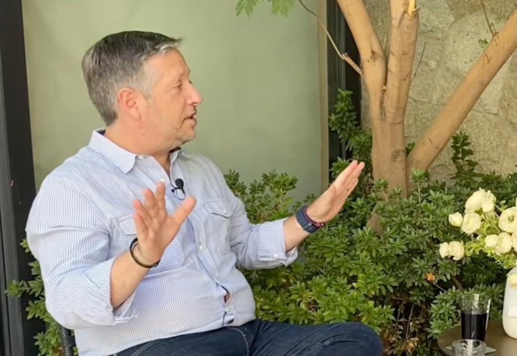 Carmen Ibáñez Conversa con: Daniel Vercelli explica cómo Manuia busca transformar las empresas