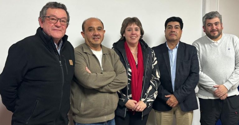 Consejo del Salmón y Universidad de Los Lagos impulsan alianza clave para fortalecer la salmonicultura en Chile