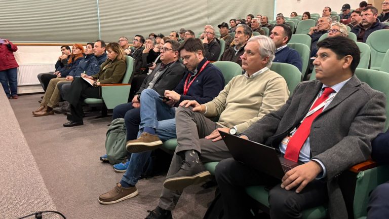 Ministerio de Agricultura presenta soluciones a agricultores remolacheros afectados por fin de contratos