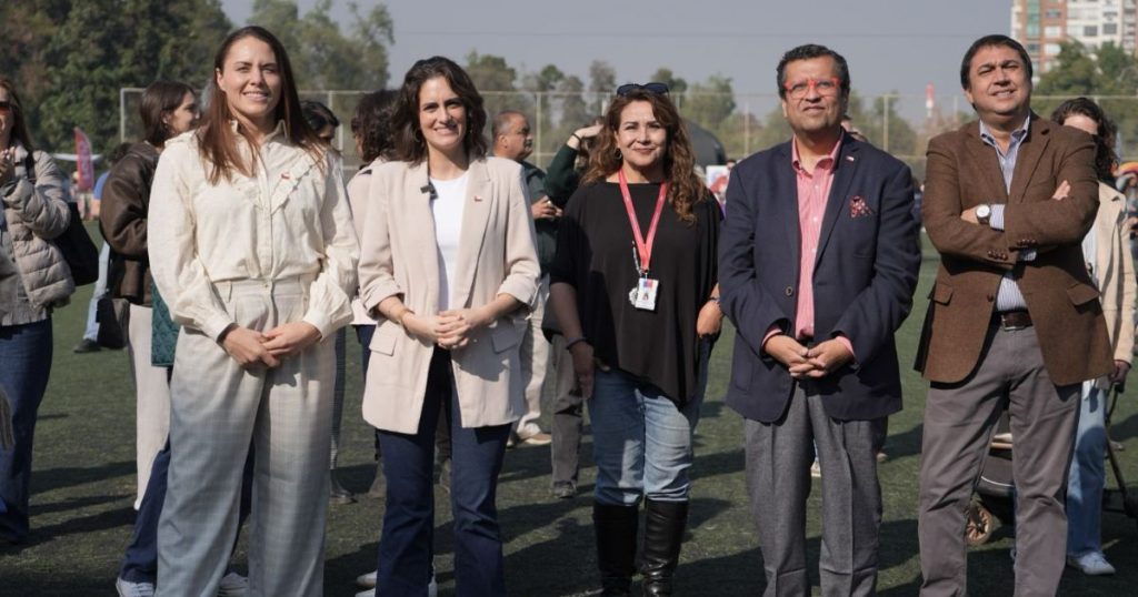 Fiesta de las Familias reunió a cientos de personas en Huechuraba: Ministra Wulf valoró actividad