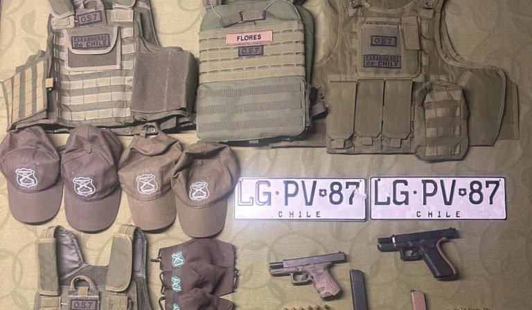Impactante hallazgo tras persecución: Carabineros incautó armas y vestimenta policial