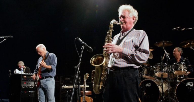 Muere Dick Parry, legendario saxofonista de Pink Floyd: David Gilmour confirmó la noticia