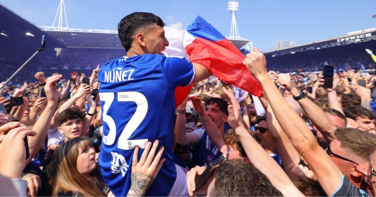 Marcelino Núñez vuelve a la Premier: Ipswich Town golea y logra ascenso a Primera División