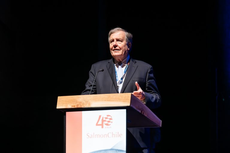 Presidente de SalmonChile pide “regulaciones eficientes