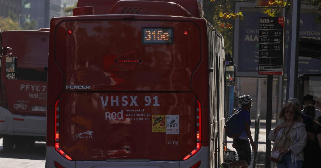 Biministro De Grange valora nueva ley que refuerza medidas contra evasores del transporte público
