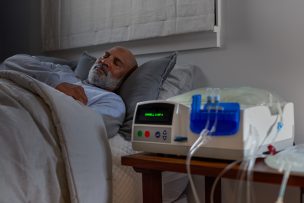 Expertos llaman a reforzar la diálisis peritoneal en Chile ante alza de enfermedad renal