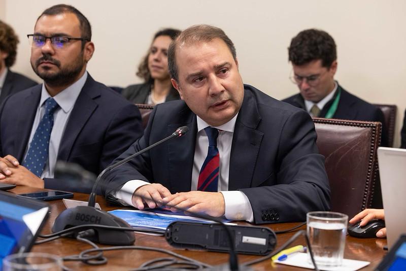 Migraciones acude al CPLT por las 19 mil solicitudes sin responder dejadas por exdirector Thayer