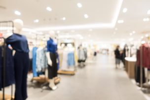 Mega remate en Reñaca ofrece ropa italiana y accesorios por $5 mil o menos