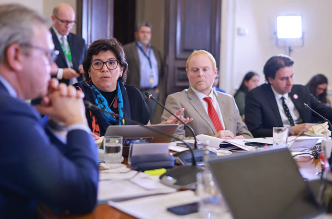 Comisión de Educación aprueba en general proyecto Escuelas Protegidas