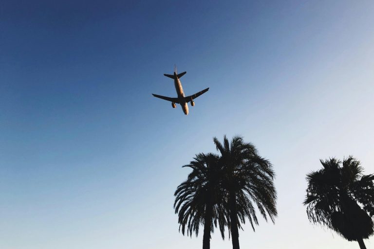 Cyber de viajes: claves para encontrar paquetes y vuelos al mejor precio