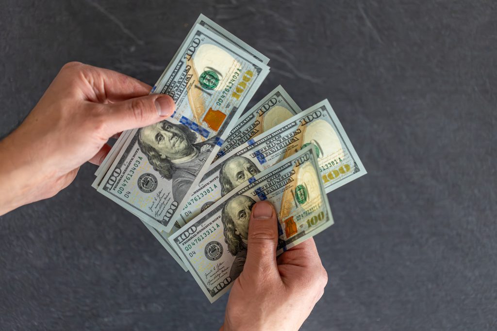 Dólar supera los $901 en Chile pese a cobre en máximos, presionado por tensión geopolítica y mayor demanda global por refugio