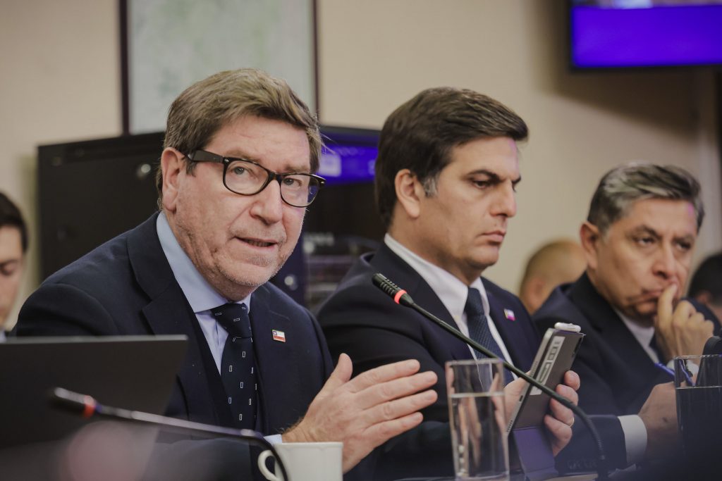 Biministro Mas presenta primer proyecto minero del gobierno del Presidente Kast