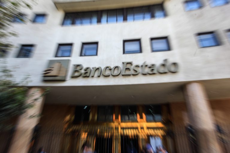 BancoEstado responde a reclamos por saldos de cuentas y anuncia revisión urgente
