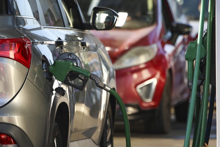 Copec activa rebaja en combustibles: conoce las ciudades incluidas en la promoción