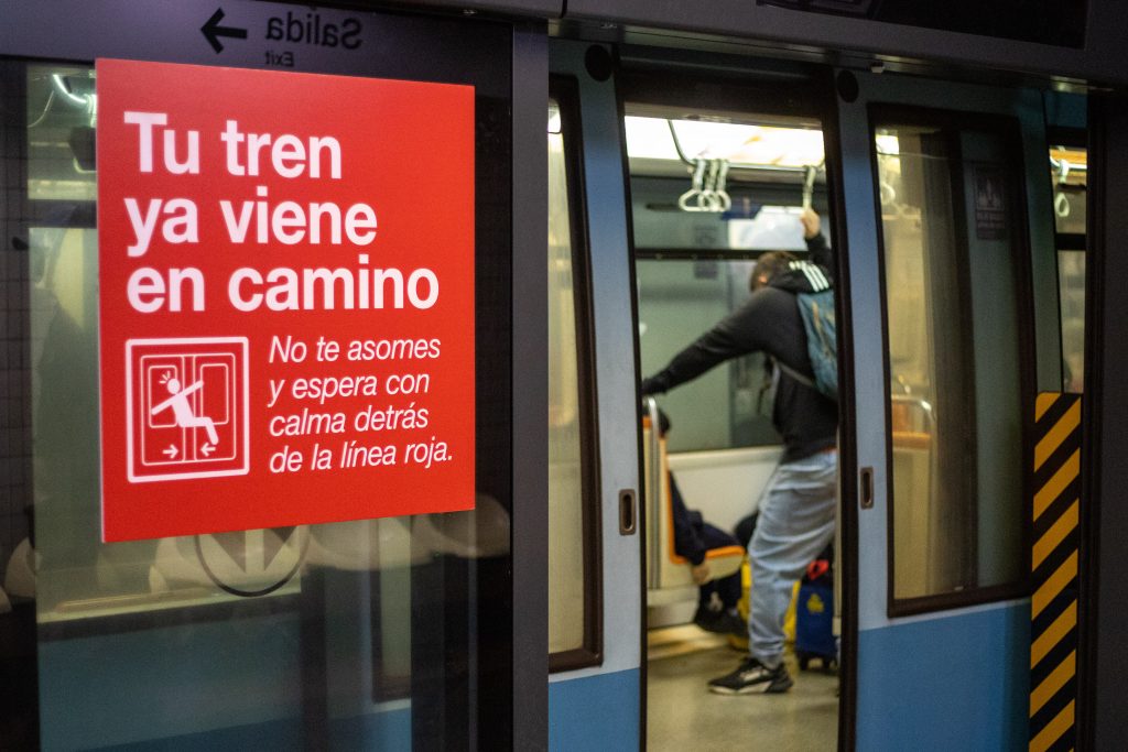 Puertas de andén en Línea 1 y avances en Línea 7: los anuncios de Metro para los próximos años