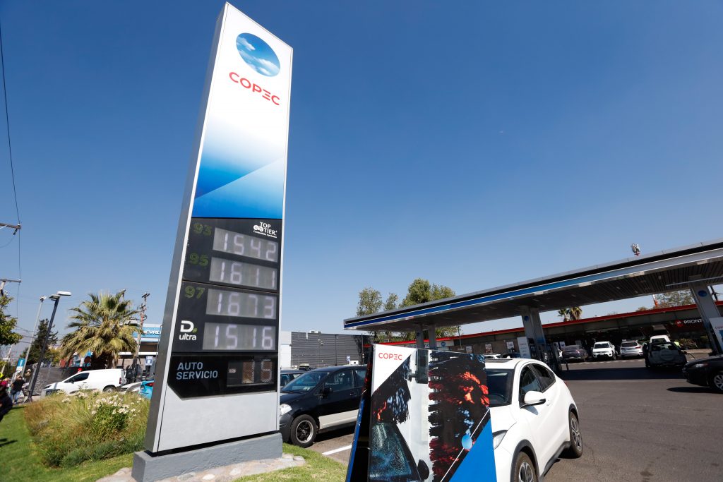Revisa si te toca: Copec ofrece descuento de $100 por litro durante este jueves