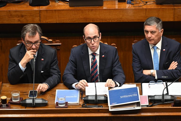 Ministro de Seguridad presenta plan de 7 focos y agenda legislativa de 8 proyectos prioritarios