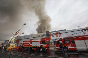 ¿Cómo protegerse del humo?: Senapred entrega recomendaciones tras incendio en Cerrillos