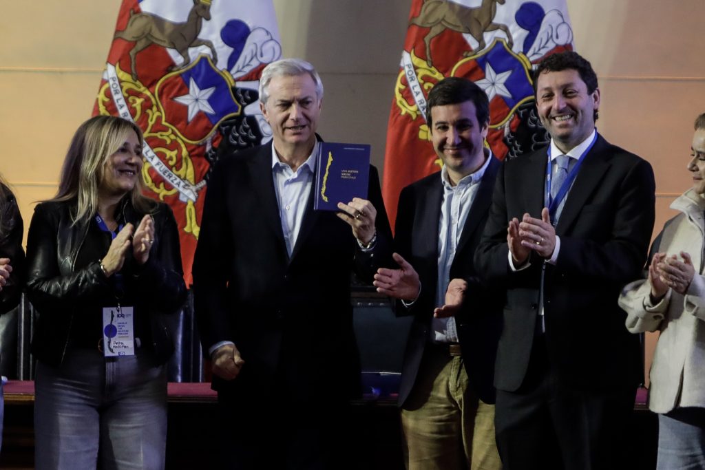 Agenda Social para Chile: UDI propone rebaja de IVA a la primera vivienda y bono por hijo