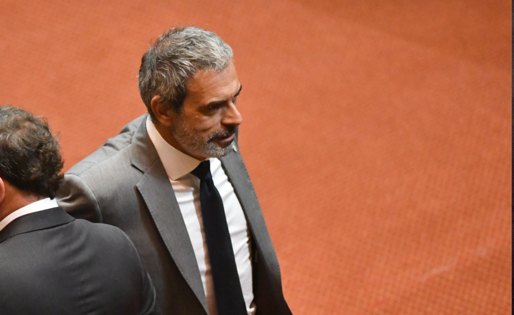 Diputado Karlezi por AC contra Grau: “Esto es un juicio político por no cumplir obligaciones que están en la Constitución”