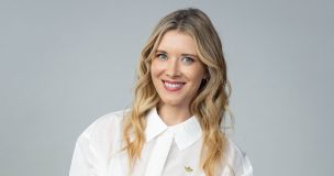 Carla Jara debutará como conductora junto a Simón Oliveros en emblemático programa de TVN