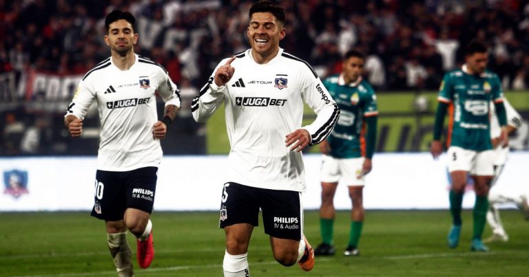 Colo-Colo golea a Cobresal en el Monumental y amplió su ventaja como líder en la Liga de Primera