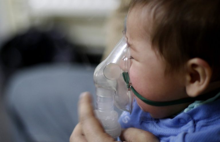 Influenza A y B en niños: especialistas explican cómo reconocer síntomas y actuar a tiempo