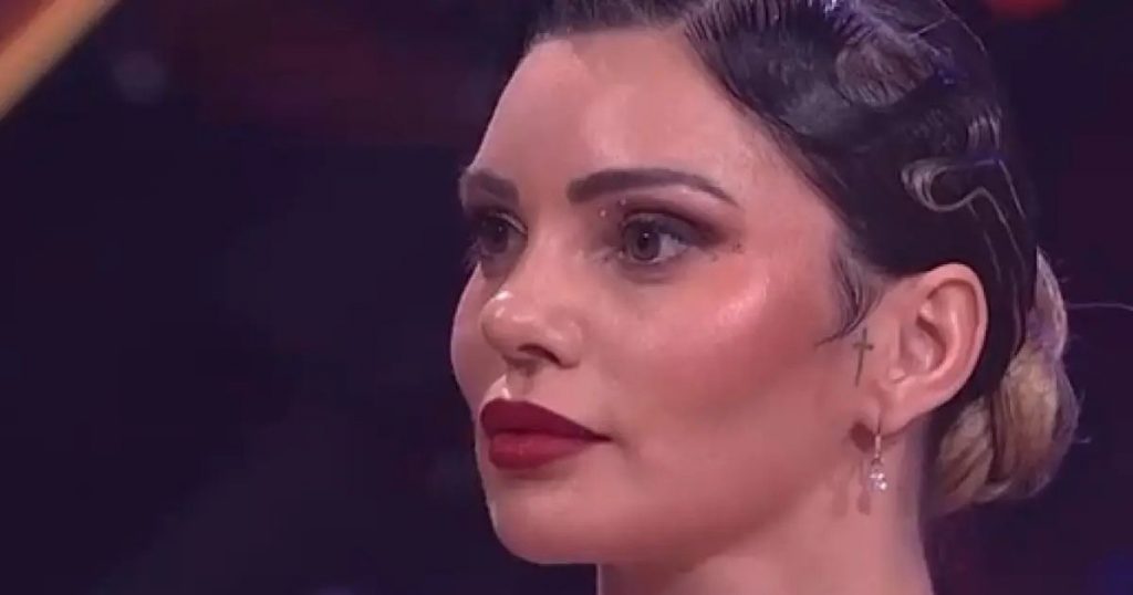 Remezón en Fiebre de Baile: Faloon Larraguibel enfrentaría posible salida del programa tras licencia