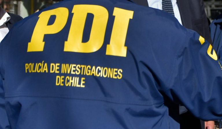 Investigan hallazgo de cuerpo calcinado y desmembrado en la vía pública en Curacaví