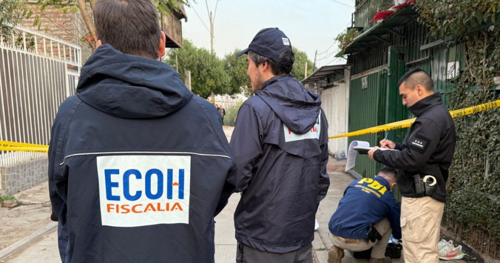 Mujer de 25 años fallece tras ataque a disparos contra una vivienda en Pudahuel: Orígen habría sido discusión callejera