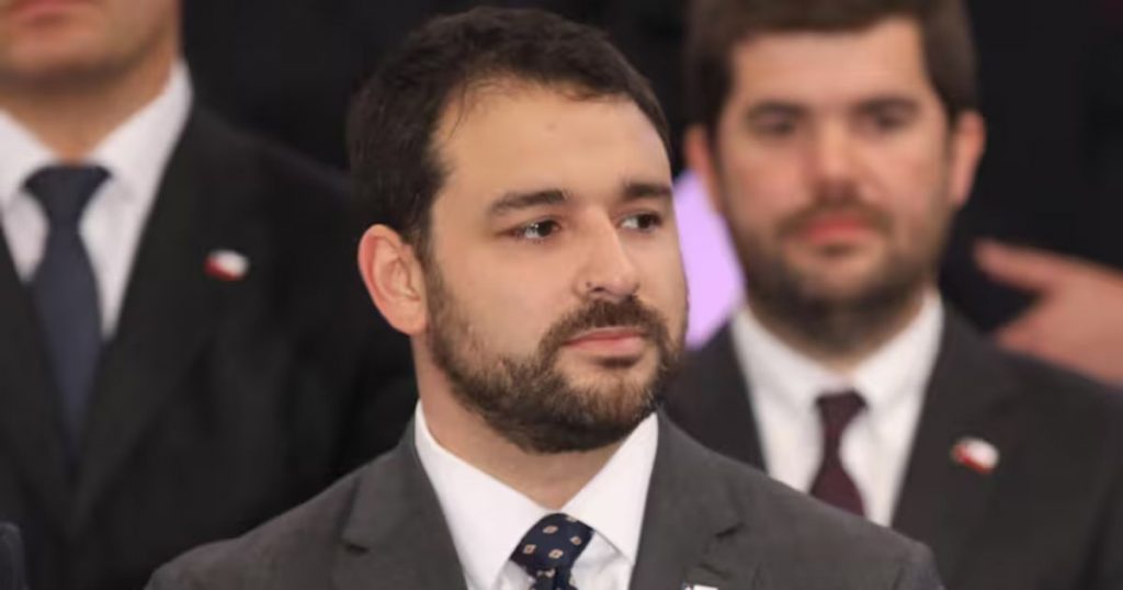 Subsecretario de Hacienda defiende solicitud de 6.200 millones: “No es para promesas de campaña, es para hacernos cargo de deudas que recibimos”