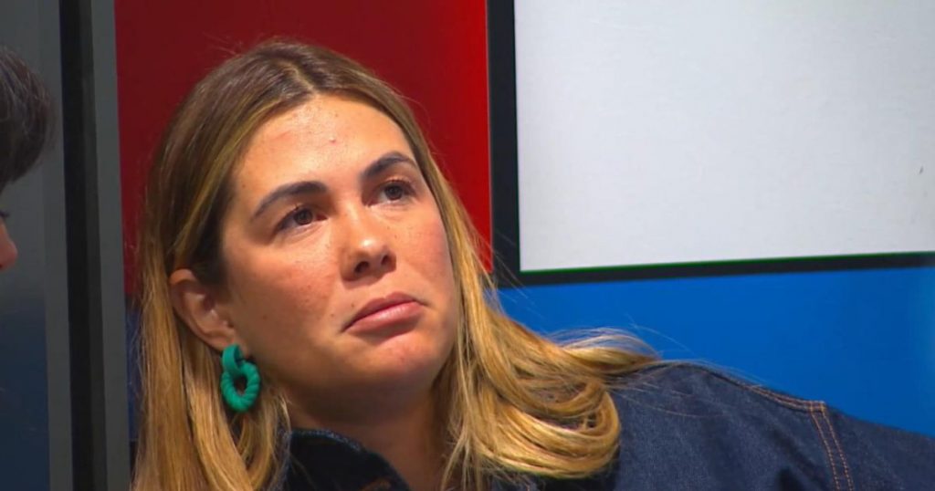 Laura Prieto conmueve al hablar de la muerte de su hermano y padres en Vecinos al límite