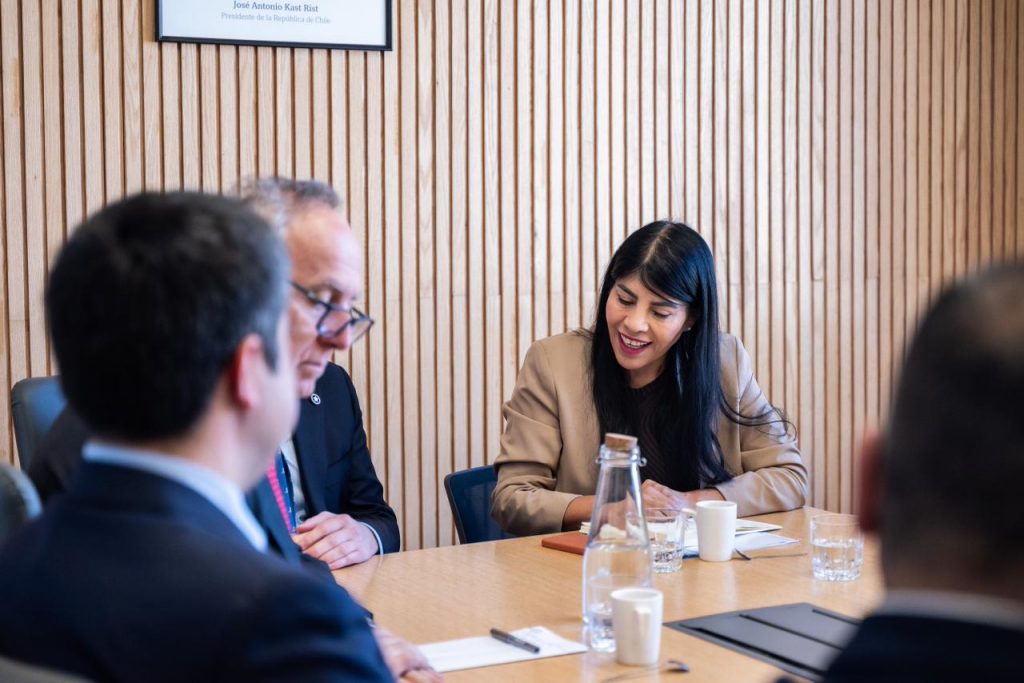 Ministra Lincolao impulsa alianza estratégica para fortalecer innovación y desarrollo territorial