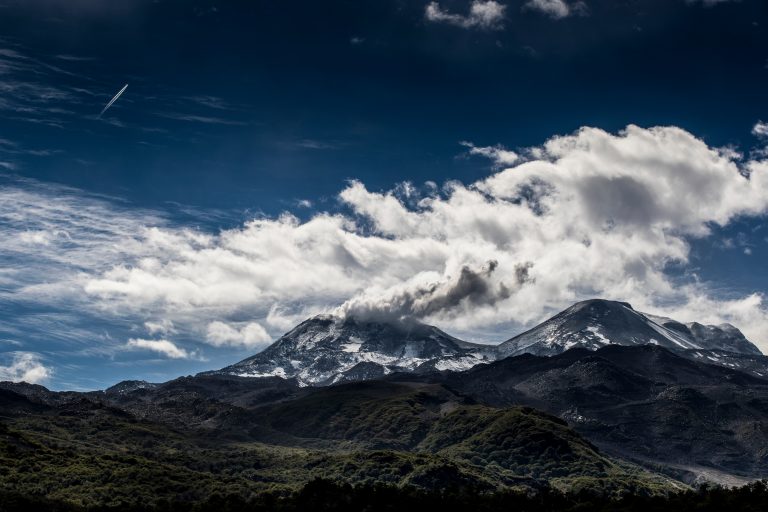 Alerta Amarilla en Nevados de Chillán: Experta explica cómo afecta al turismo