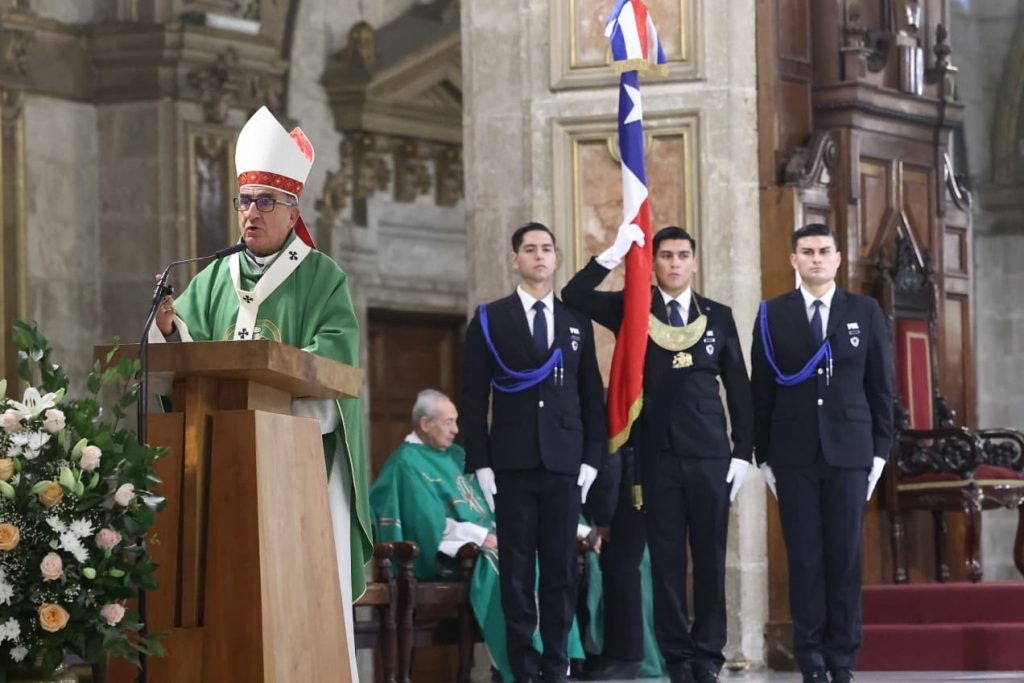 PDI conmemora su 93° aniversario con primera misa en la Catedral de Santiago
