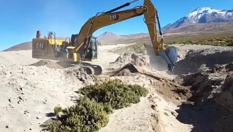 Zanja en la frontera da resultados: destruyen puente usado por redes de tráfico