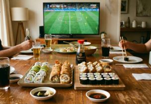 Fútbol impulsa el consumo de sushi en Chile: se espera aumento de hasta 30% en pedidos