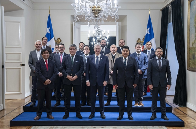 Presidente Kast encabeza reunión clave con gobernadores en La Moneda
