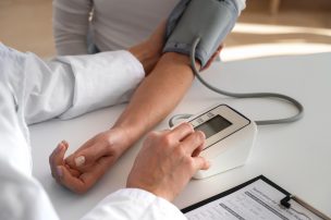 No solo la obesidad: estas son las causas ocultas detrás de la hipertensión