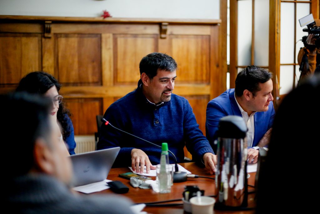 Alcalde de Cerro Navia rechaza mecanismo de compensación: “Garantiza que las comunas pobres a perpetuidad sigan siendo pobres”