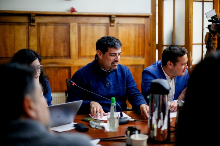 Alcalde de Cerro Navia rechaza mecanismo de compensación: 
