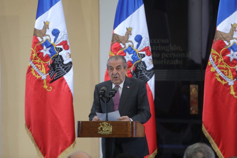 Frei llama a cuidar la Presidencia en sus 200 años: “Gobernar exige una honestidad inquebrantable”