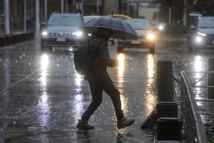 DMC pronostica el retorno de las lluvias a Santiago: revisa qué día comenzarán