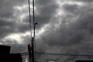 Más de 102 mil clientes siguen sin luz: Coquimbo y Valparaíso concentran la mayor cantidad de afectados
