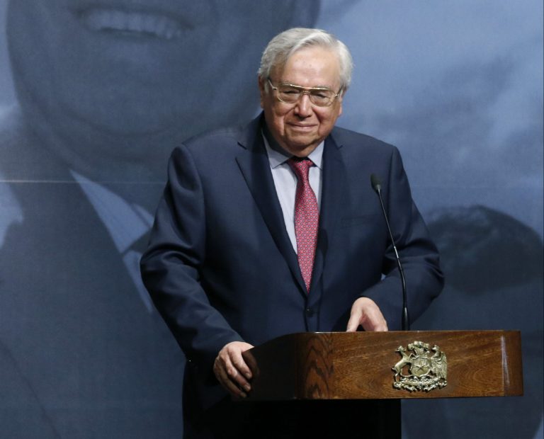 Gobierno decreta tres días de duelo nacional por la muerte de Enrique Krauss
